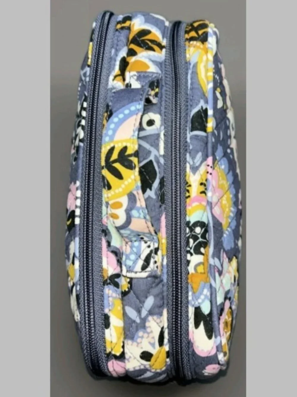 VERA BRADLEY MEDIUM CHARMONT MEADOW COSMETIC BAG QUILTED FLORAL TRAVEL CASE